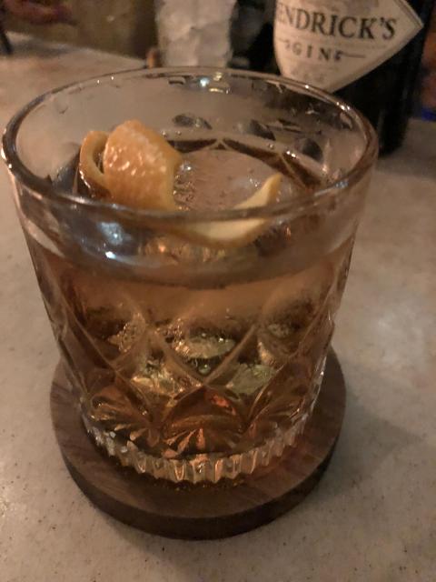 great cocktails !! love their innovation and merging of traditional chinese and local stuff to give their own cocktails a twist
personal favourite is the hendricks ph3 on the menu, my friend usually drinking smoking whisky, loves the tipsy meditation