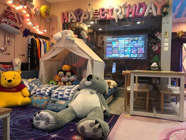 店主好nice,攻略又好詳細教我地點玩點用,一啲都唔悶,啲間隔好好,一個區坐十幾個都唔迫,又唔會嘈住第二個區