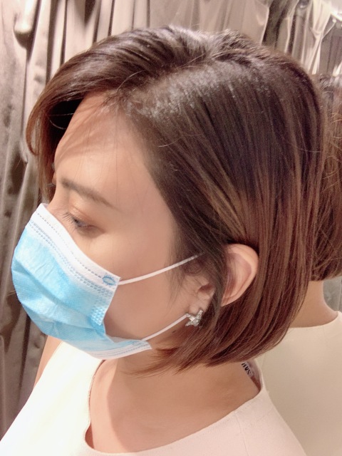 今日又搵Keyvin幫我剪頭髮喇~
佢幫我剪左頭髮十年,每一次都剪到我好滿意。
做事細心,又知道咩髮型係最適合我,每次我講明剪完要遮到包包面,最後又做到我想要既效果!
我的大愛髮型師!
記得要早d book佢呀!