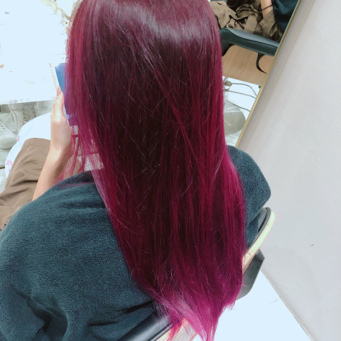 琴日約左keyvin mok 整顏色同剪髮。染左個潮色紫紅，好滿意！ 👏🏻👏🏻👏🏻