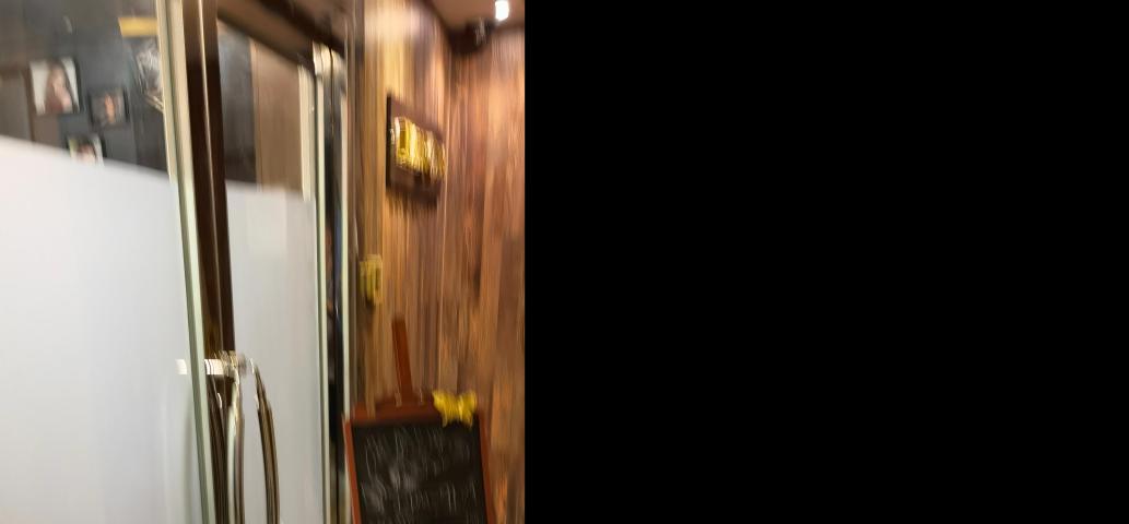 樓上鋪,地方寬落,髮型師好細心,非常好既體驗