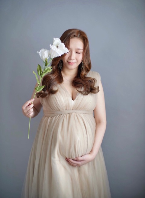 要去影Maternity前，即刻搵Franky染髮、剪髮整靚個底💇🏼‍♀️
仲邀請佢當日幫我set埋頭，靚到不得了，成個氣場唔同哂，影出尼張張相都咁靚😍