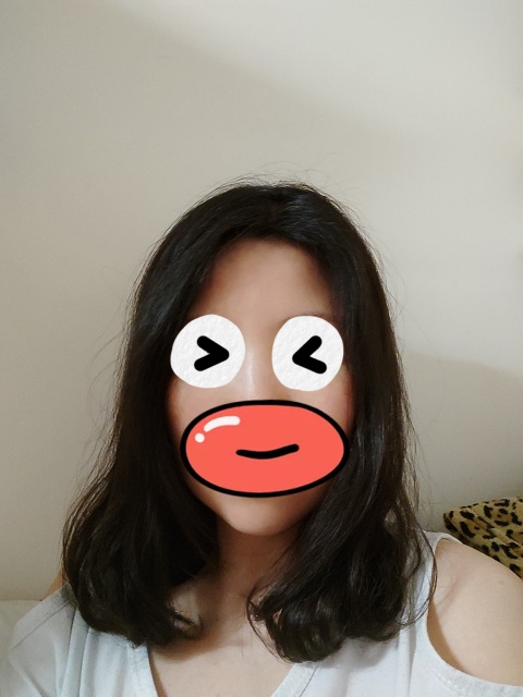 第一次嚟整頭,髮型師Hugo好詳細講解我頭髮嘅狀況,分析唔同髮質可以點整會好啲。本來諗住自己頭髮較薄,整梨花頭效果唔太好,但電完效果好滿意,多謝Hugo嘅建議!p.s.好過上次喺尖咀staXXy haXr度電個paimore曲療,電完好似冇電咁🤦🏻♀️