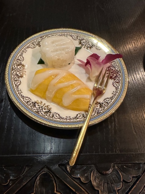 環境服務不錯,按完還有泰式甜品食 😄👍