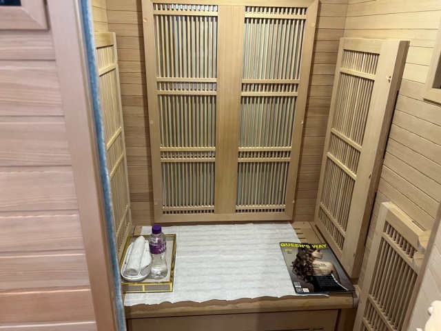 High quality of product used. they have luxury environment and staff was so nice and caring. Even thought the package price a bit high end but really worth the money. Both results of facial and body treatments are effectiveness and sustainable, recommended.