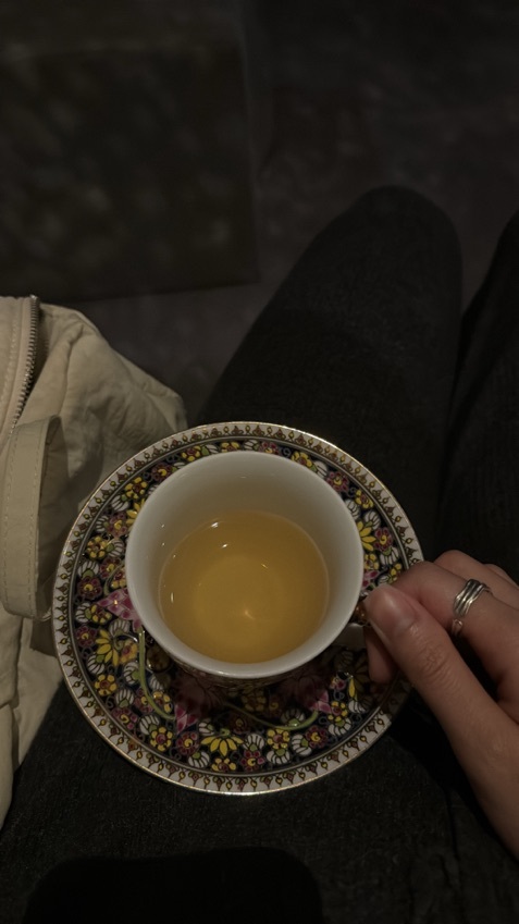 泰式按摩+淋巴理療,連續做幾日運動後肌肉痛,按完推完舒服好多,按得好好!包括唔落油同落油既身體推按,淋巴會推埋臉部 (無特登落油) 建議唔化妝去。Service is nice, highly recommend!:))
