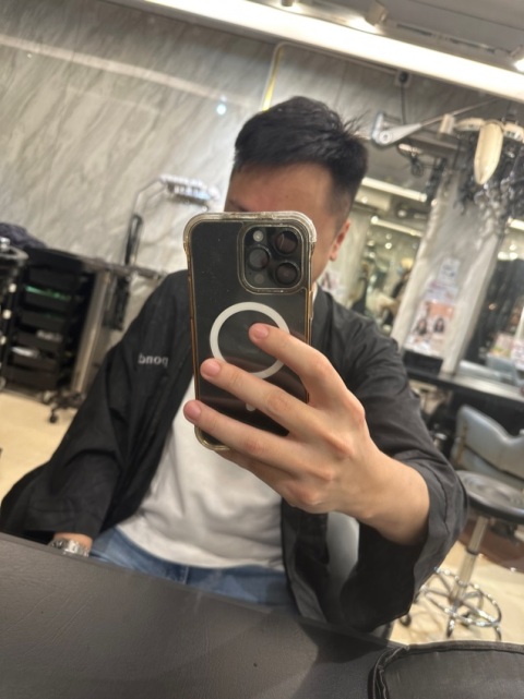 Book完去到5分鐘就剪得,唔洗等👍🏻師傅好手勢又細心👍🏻👍🏻👍🏻