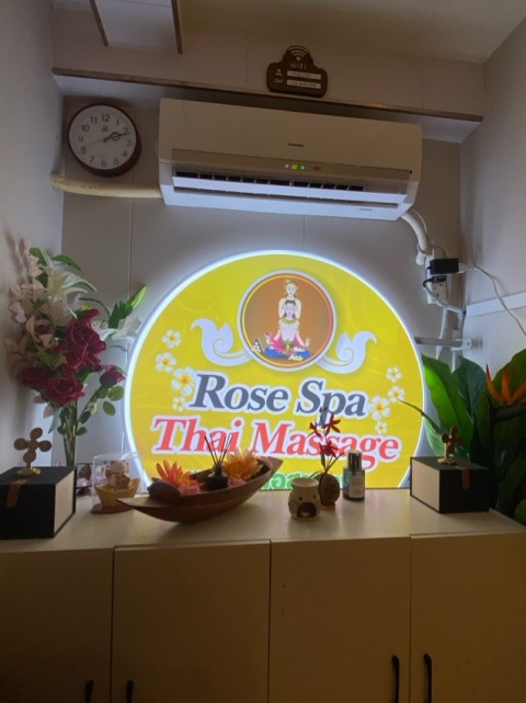 服務細心,笑容很好,以樓上鋪來說,環境算很不錯。