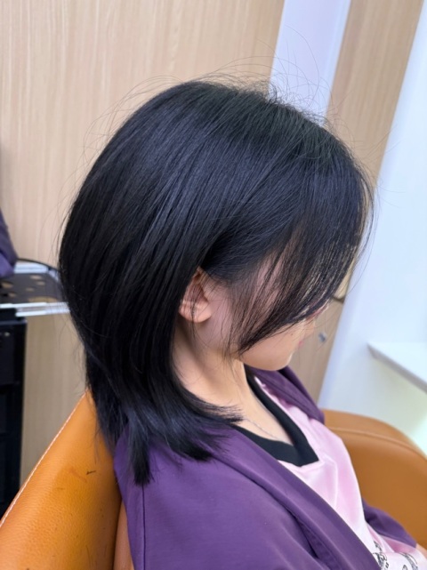 新髮型剪完清爽晒!容易打理隨便吹干就可以。