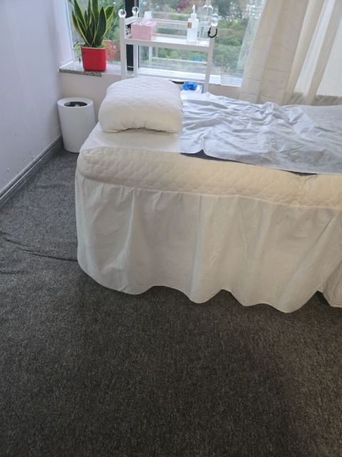 这次按摩体验堪称完美!按摩完后,身体轻松了许多。真心推荐给需要放松身心的朋友,绝对不会失望!