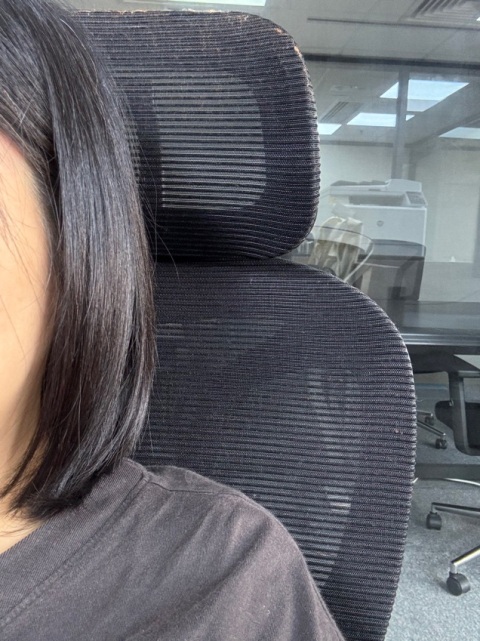 Dennis好細心,幫我修復到毛燥既頭髮,現在貼服順眼
洗頭的員工亦好專業
店內環境舒適,冷氣足⋯戶外光入屋,而且一的煙味到無
難得髮型師及幫我洗頭既靚仔都唔食煙
大大加分