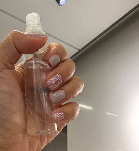 今次呢個甲型修得好靚,￼小姐姐建議配搭嘅閃粉好靚,￼我都係第一次做跳色🤭吾留留個好評都唔得💓