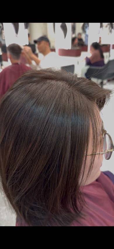 今次預約左Keyvin 染髮+剪頭髮，用左日本品牌染髮，好有光澤，摸落冇甘乾，非常好👍👍