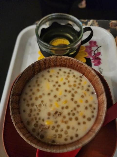 姐姐手勢勁好👍👍👍，
做完仲有糠水食😋，
回再返黎。。。