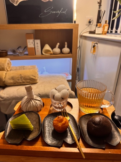 小店環境乾淨，師傅按得好好同按得訓得很舒服！按完有甜品食，非常美，好吸引，我中意泰球香熏味！今次買左套票會再約按摩💆‍♀️
😊