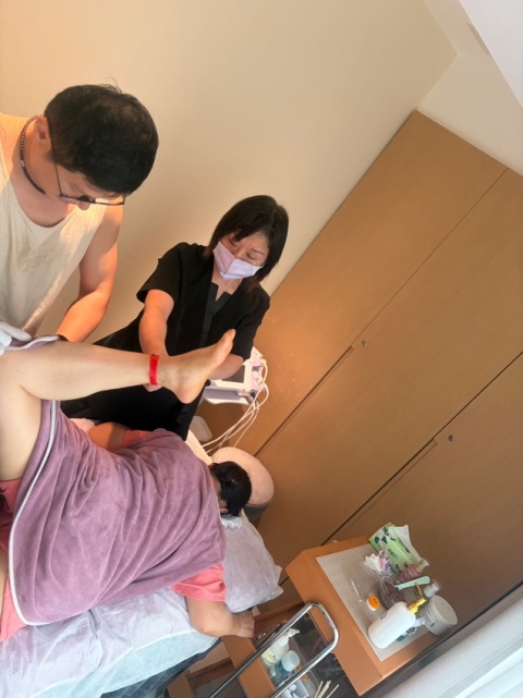 非常感謝痛症師父,幫助我改善咗,腰部與脊椎問題感恩🙏 呢度環境好極.會介紹朋友來!