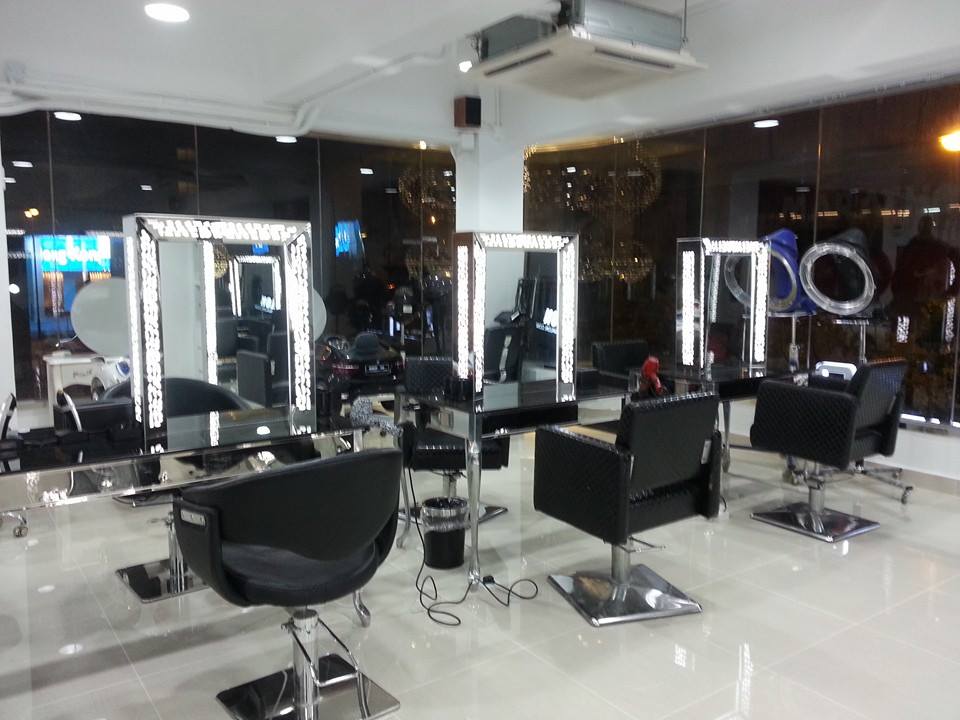 Colour Group Hair Salon - Silver Salon (Tsuen Wan)