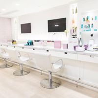 Airplay Blow Dry Bar