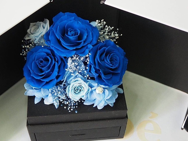 【Exclusive 20% Off】Preserved Flower Gift Box
