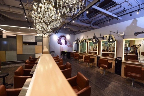 Mini G Salon (TKO)