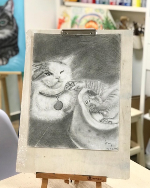 Yanna Studio用心傳授藝術創作技巧，由藝術的基礎出發，讓學員能自由發揮創意。