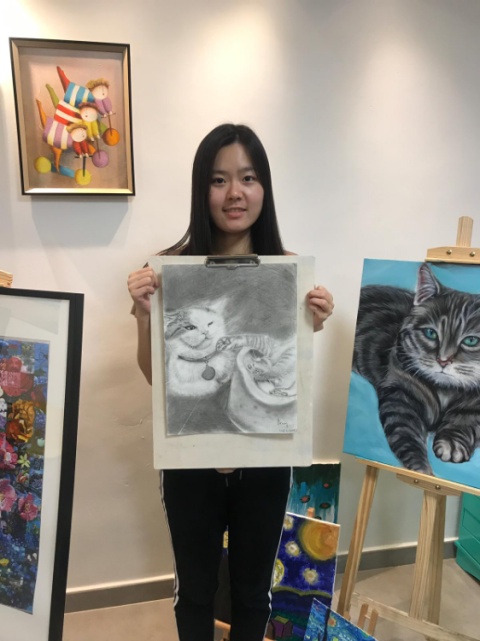Yanna Studio課程由淺入深，用心傳授藝術創作技巧，由藝術的基礎出發，讓學員能自由發揮創意。