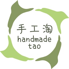 Logo Design: https://handmadetao.com/