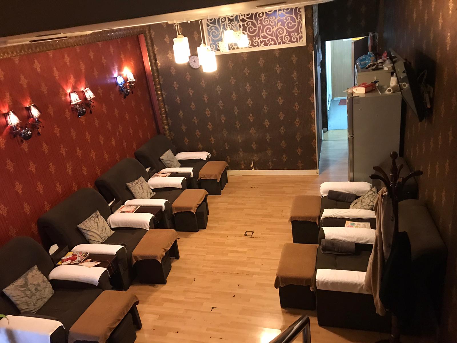 Happy feet massage hours Clearance