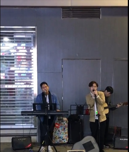 Busking 經驗豐富 
街頭表演陪訓
器材調音指導
事前準備&台風及知識等 指導