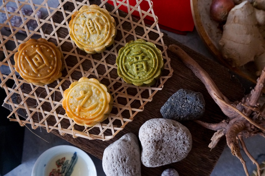Product design - mooncake for local brand (2020)