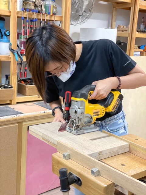 I learn how to use machinery