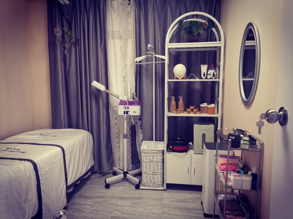 美容師房間 獨立房間給客戶安靜舒適環境休息