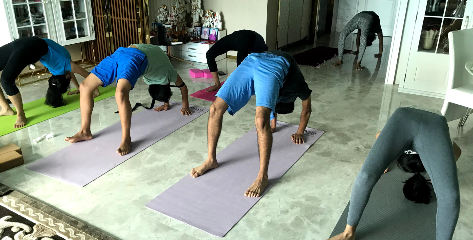 Family siblings teenage hatha yoga session! 