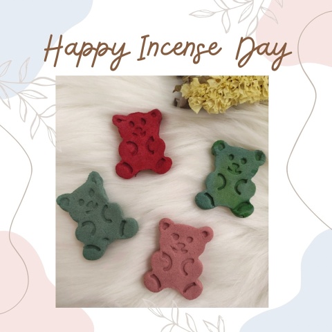 線香證書課程
認識各種香粉原料
了解不同香粉配搭
學會用什麼手法自製香品
作品有：
塔香、倒流香、竹香、盤香、線香、印香等