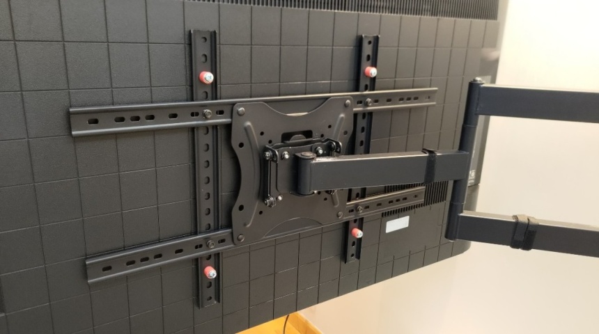 上機背螺絲冇都唔緊要，我隨身帶備M5M6螺絲👌