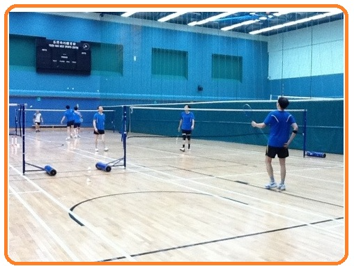 葵青區成人羽毛球訓練班，８人或以下一班