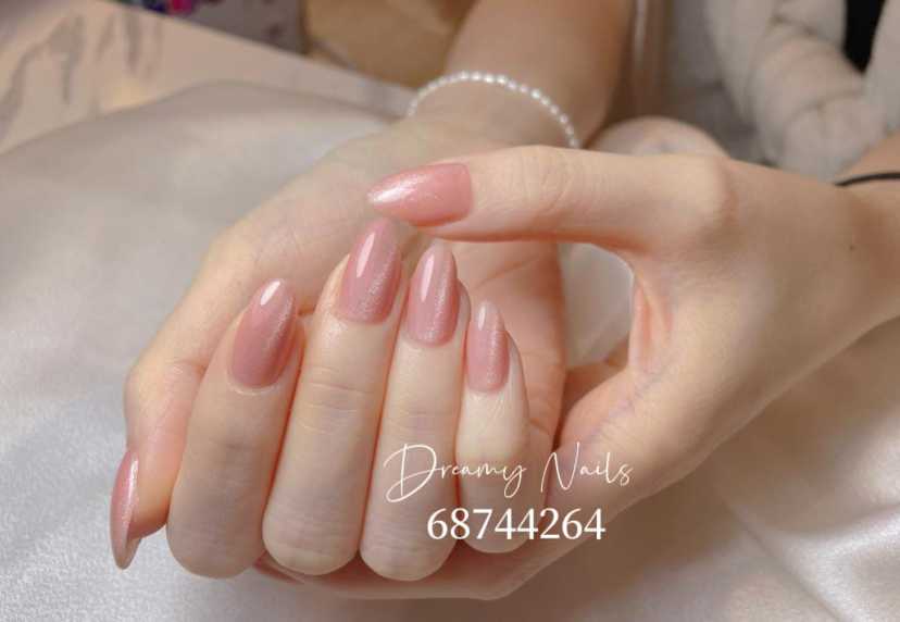 Dreamy Nails