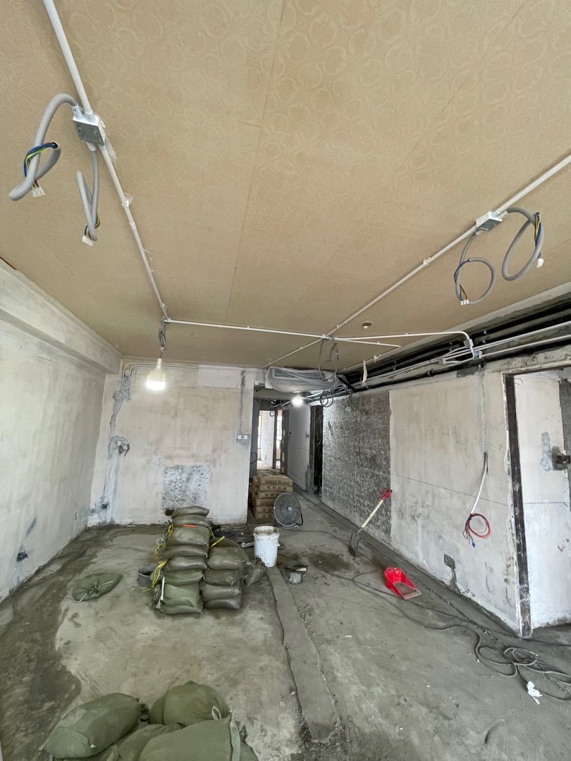 電燈工程，全屋新造電掣


