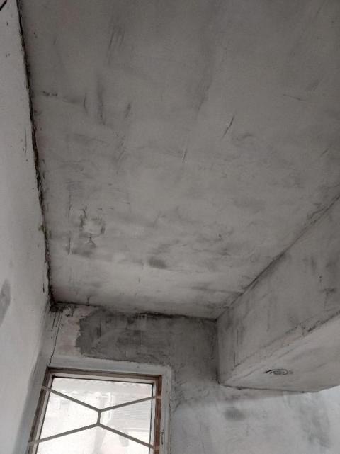 批灰