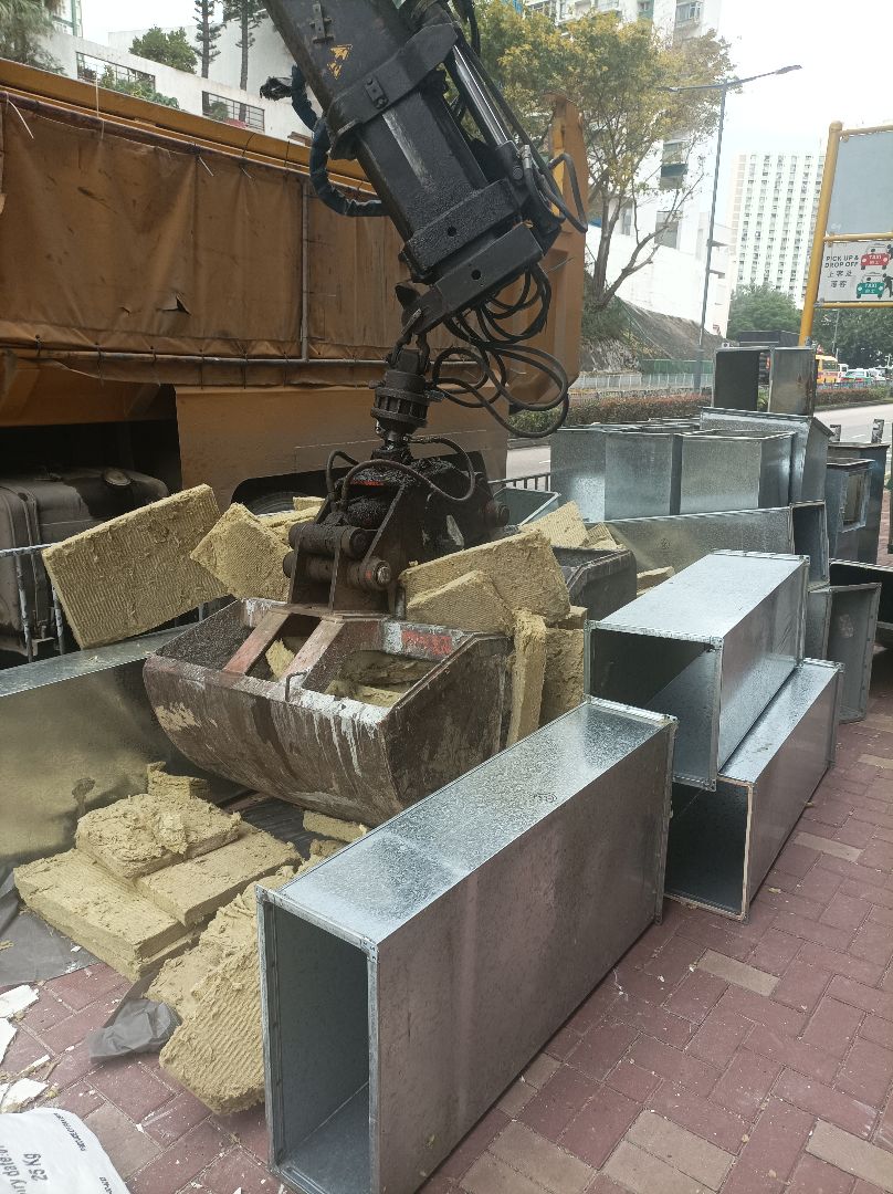 承接處理大型建築廢料及傢俬垃圾處理，裝修工程，及運送堆填區處理
歡迎客人查詢
來圖片或影片報價給你們