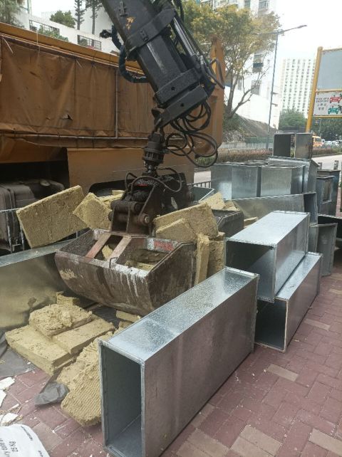 承接處理大型建築廢料及傢俬垃圾處理,裝修工程,及運送堆填區處理
歡迎客人查詢
來圖片或影片報價給你們