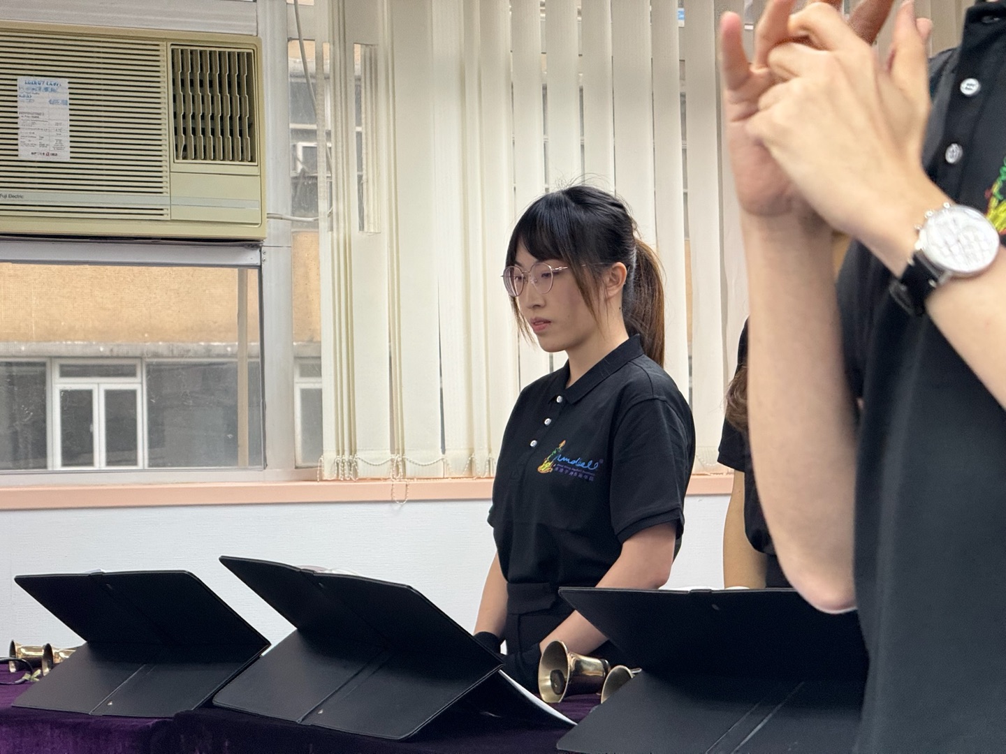 手鈴表演

