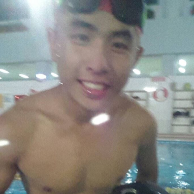 溫柔的專業游泳教練Lian
