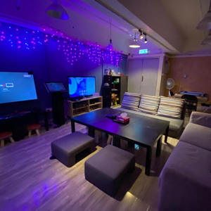 Letsplay Party room